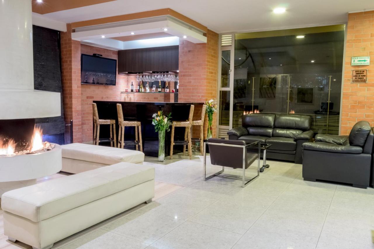 Hotel Apartamentos Regency La Feria 보고타 외부 사진