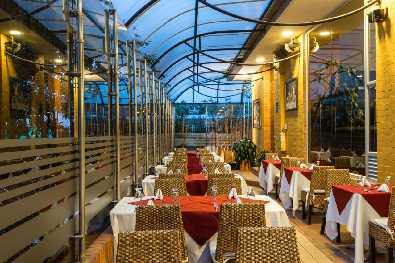 Hotel Apartamentos Regency La Feria 보고타 외부 사진